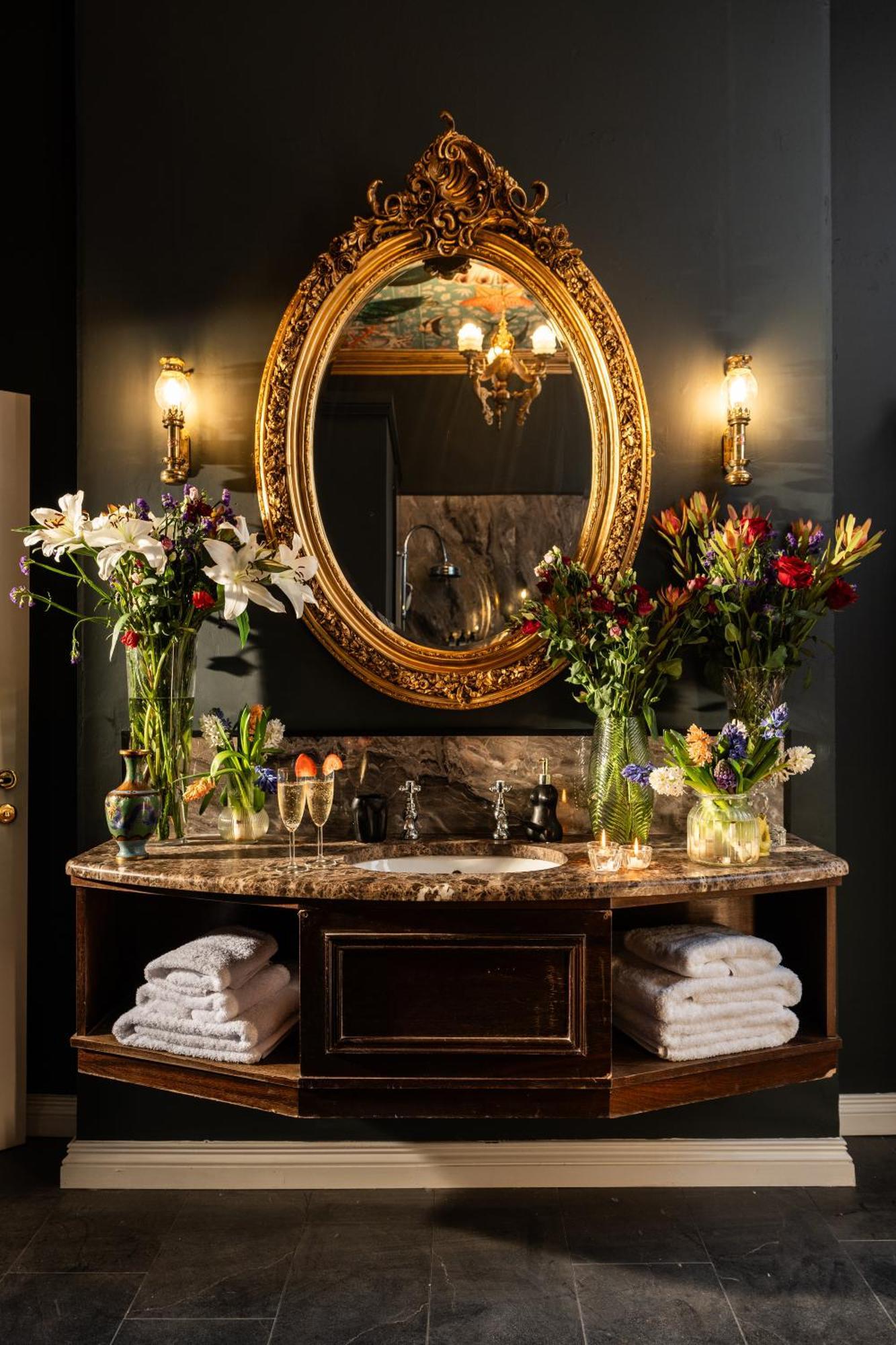 The Harrison Chambers Of Distinction Hotel